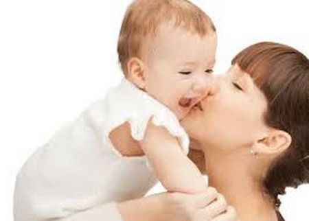 14% от младите майки – тийнейджърки. Българките раждат твърде рано