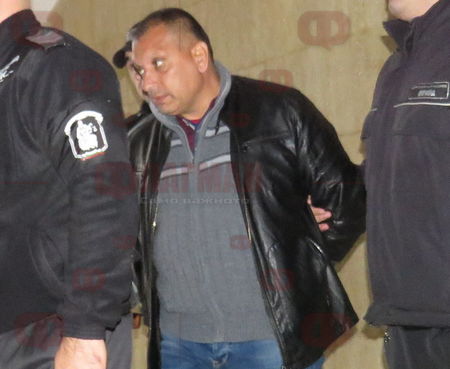 Защо босът на Кумлука Мишо Пандурито няма обвинение за лихварство, а арестът му приличаше на военна операция