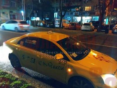 Стана ясно какво е състоянието на премазания от такси пешеходец на бул. "Христо Ботев" в Бургас