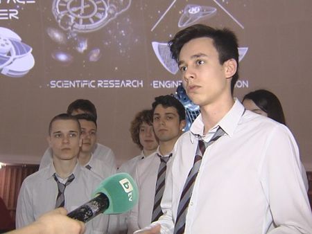 Български ученици с нови успехи в конкурс на НАСА