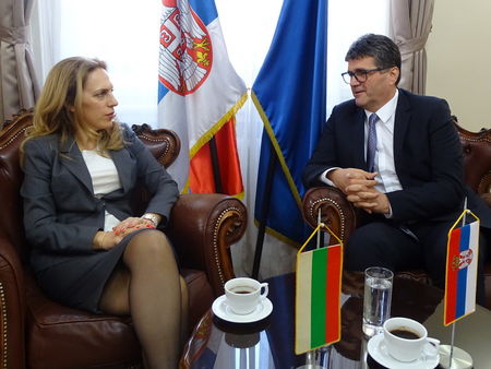 Вицепремиерът Марияна Николова и сръбският й колега Ляйч обсъдиха ускоряване на икономическото сътрудничество
