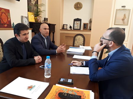 БСП на спешна среща при областния управител, не искат бежански център в Малко Търново