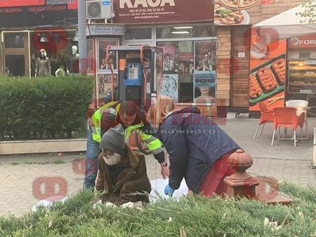 Мъж се строполи на ул. „Александровска“ в Бургас