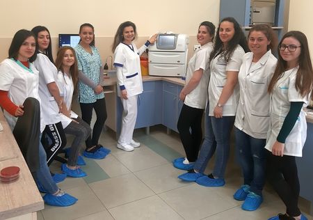 За трета поредна година най-модерната лаборатория в Бургас и областта се превърна в база за обучение на бъдещи медицински сестри