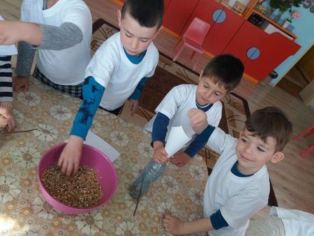 Децата на Айтос с РИОСВ - Бургас отбелязаха Деня на птиците