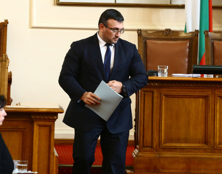 Министър разкри какво се случва с телата на загиналите в Северна Македония
