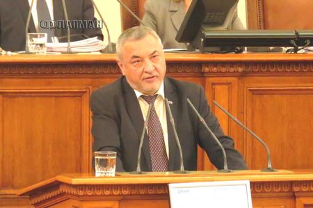 Симеонов вкара още един министър в „апартаментгейт” – купил жилище в „Овча купел” за 220 евро/кв.м.