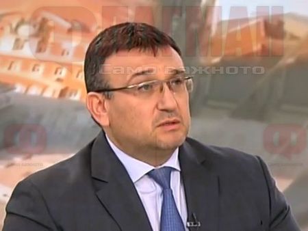 Министър Маринов за Апартаментгейт: Да изчакаме проверките, 37 души са обвинени за корупция