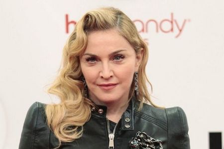 Мадона иска тлъста пачка, за да пее конкурса Евровизия