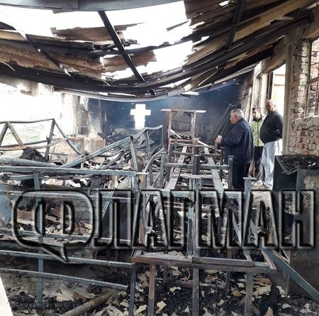 Само във Флагман.бг: Запалиха склада за строителни материали на бивш общински съветник в Айтос