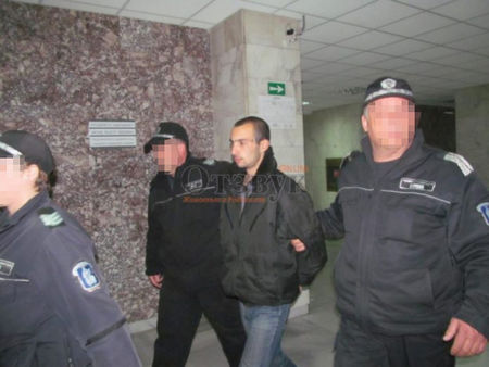 Първи снимки и зловещи подробности за убиеца на Гривнев
