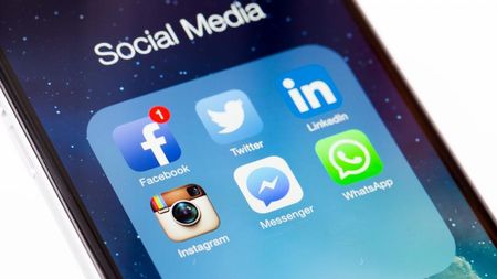 Поредна издънка на Фейсбук: Този път с пароли в Instagram