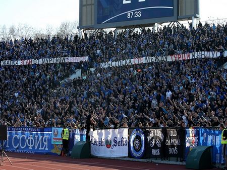 13 фенове на футбола в ареста след срещата между ЦСКА и Левски