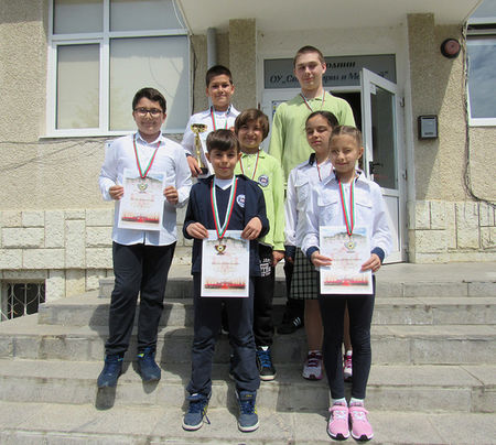 Учениците от Свети Влас спечелиха 7 медала на Националното състезание „Моята родина“