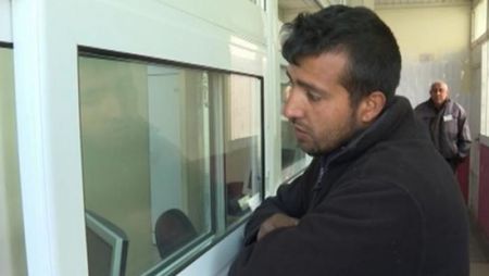 Мъж от Сливен живее 26 г. без документи