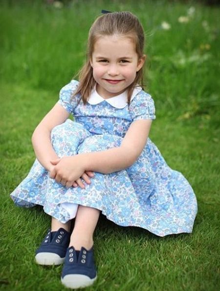 Вижте прекрасната малка принцеса Шарлот на рождения й ден