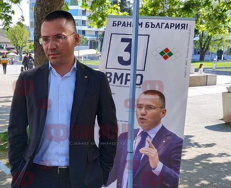 Ангел Джамбазки попиля евродепутата от "Зелените", който искаше да пуснат водата на бургаските цигани