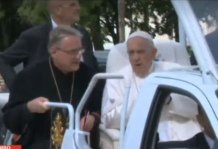 Папата взе решение, което шокира всички, охраната се видя в чудо