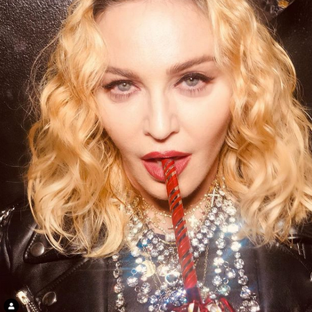 Мадона призна: Сгреших, че дадох телефони на децата си в ранна възраст
