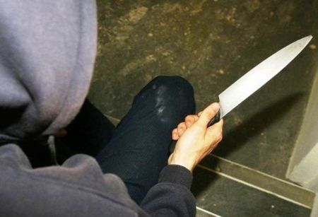 В Германия обмислят забрана за носене на нож на публични места