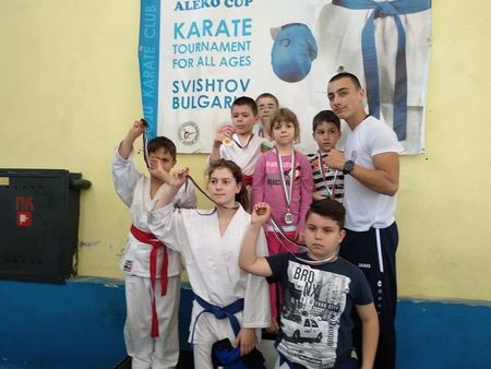 Бургаските каратисти спечелиха първо място от международен турнир