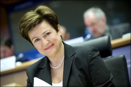 „Блумбърг": Кристалина Георгиева е вариант за председател на ЕК