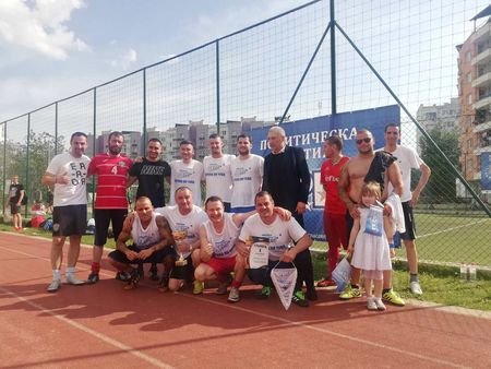 „Крумов и приятели“ спечели футболния турнир „ГЕРБ Фен Купа Бургас 2019“