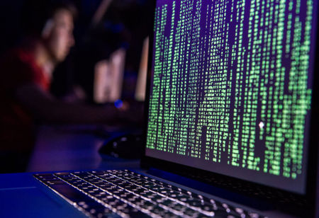 Тревога! Враждебни кибермилиции преобръщат резултатите от евроизборите
