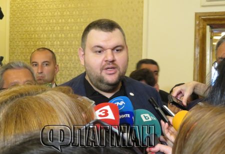 Изненада: Пеевски се появи в Народното събрание, отказа се от европарламента