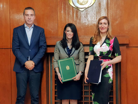 Министрите на туризма на България и Египет подписаха в Бургас исторически меморандум