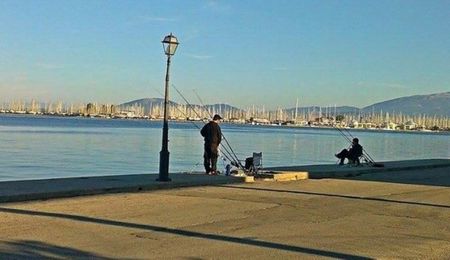 Глоби по 400 евро отнасят наши рибари в Гърция
