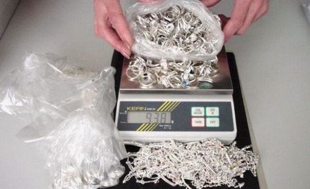 Над 7 кг контрабандни сребърни накити задържаха митничари на границата при Лесово