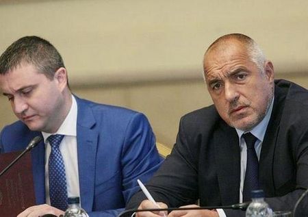 ГЕРБ започвали да играят несистемно: Борисов предложи партийната субсидия да падне на 1 лв. на глас