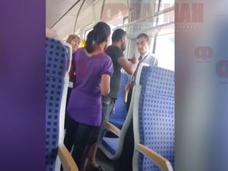 Нагли роми заплашиха с бой кондуктор във влак от Пловдив