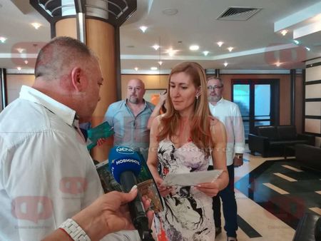 Министърът на туризма с изненадваща проверка в петзвезден хотел в Равда