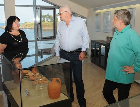 Новооткрити артефакти показаха на изложба в Ахтопол