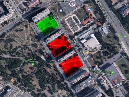 Бургазлии искат паркинги вместо занемарени зелени площи в жк „Славейков”