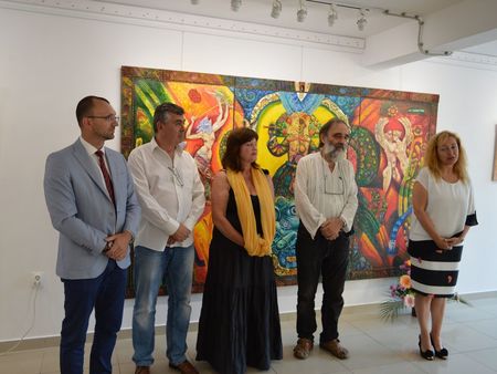 Големият художник Вълчан Петров откри изложба в Бургас