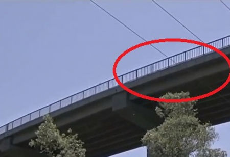 Извънредно от Габрово! Мъж хвърли 5-годишно дете от мост и го уби