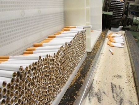 Разбиха най-голямата фабрика за нелегални цигари в България