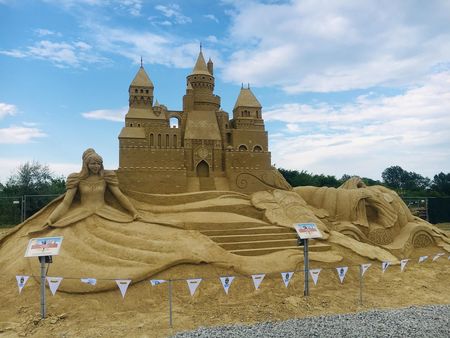 Пепеляшка, Аладин и Кунг-фу Панда посрещат бургазлии на Фестивала на пясъчните фигури (обновена)