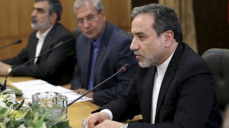 Иран ще обогатява уран над допустимите норми от ядреното споразумение