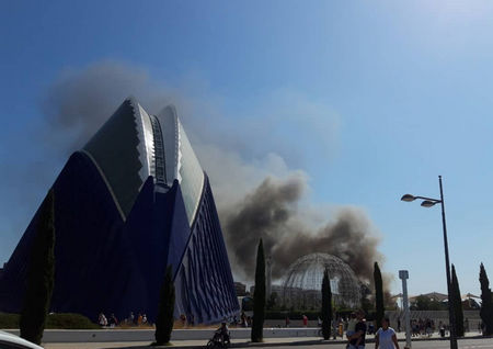 Огромен пожар в музей във Валенсия - българи били на метри от лумналия огън