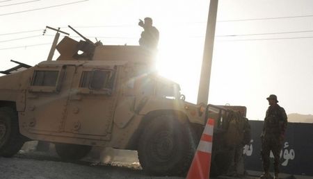 13-годишен атентатор се взриви на сватба в Афганистан