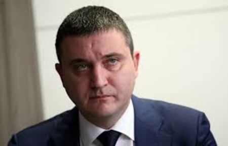 Министър Горанов и "белият" хакер, ударил НАП, живеят и работят на един и същи адрес