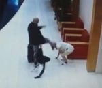 Агресивният швед плати 12 000 лева на изританата в главата камериерка в Слънчев бряг