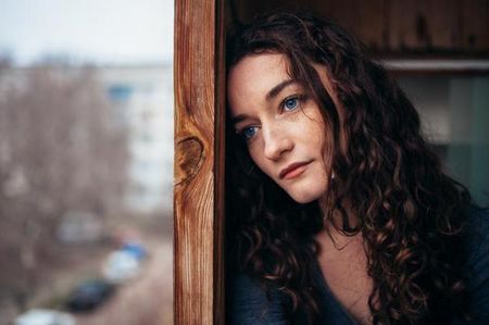 Чувствате се тъжни? Ето как можете да се справите в 10 стъпки