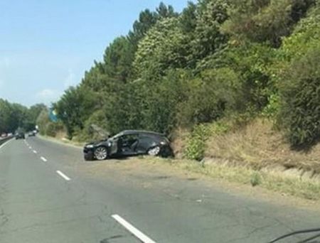 Кола самокатастрофира  на пътя Созопол-Бургас