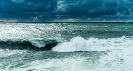 Ужас! Шампионки по кикбокс се удавиха при буря в Черно море