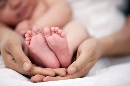 Гърция ще плаща по 2000 евро за всяко новородено
